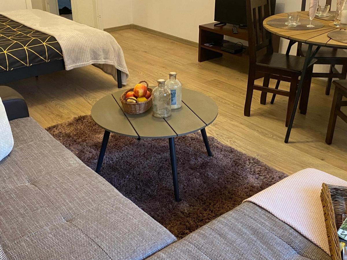 Apartament Arsenal Appartamento Varsavia Esterno foto