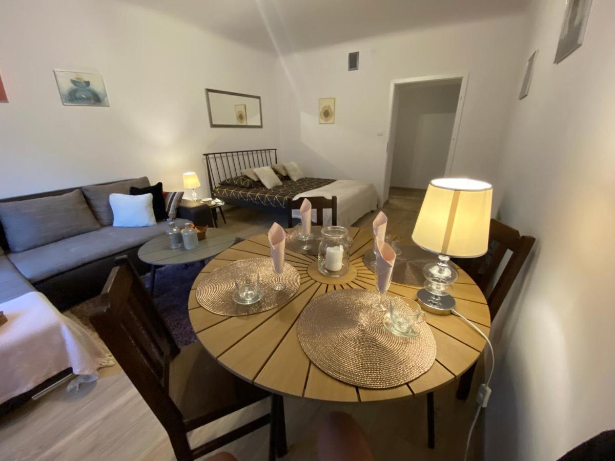 Apartament Arsenal Appartamento Varsavia Esterno foto