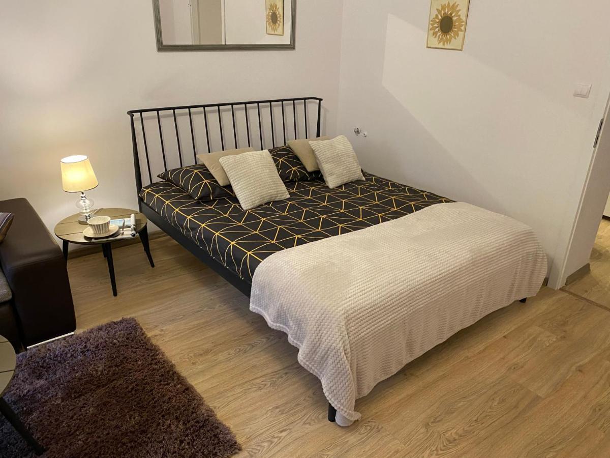 Apartament Arsenal Appartamento Varsavia Esterno foto